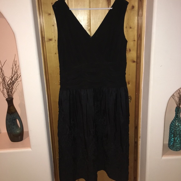 Little black dress - Picture 1 of 3